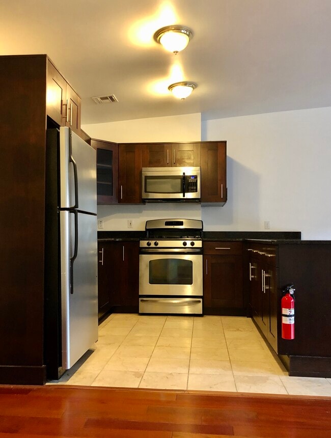 234 2nd St, Unit 3