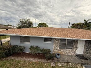 5360 Fletcher St in Hollywood, FL - Building Photo - Building Photo