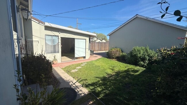 152 15th Ave in San Mateo, CA - Building Photo - Building Photo