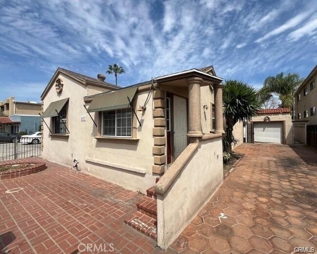 property at 14717 Victory Blvd