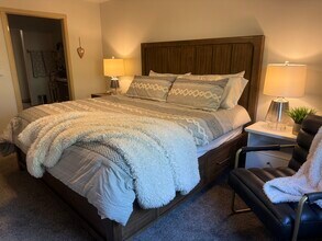455 Century Pl, Unit 214 in Onalaska, WI - Foto de edificio - Building Photo