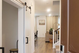 15980 Mavericks Ln in Lathrop, CA - Building Photo - Building Photo