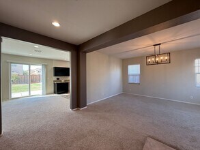 3628 Mt San Gorgonia Ave in Rosamond, CA - Building Photo - Building Photo
