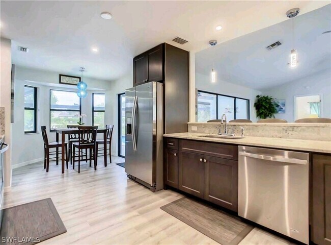 property at 3018 Round Table Ct
