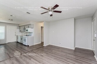 5101 Royal Dr in Fort Worth, TX - Building Photo - Building Photo