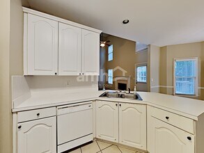 3305 Maple Terrace Dr in Suwanee, GA - Building Photo - Building Photo