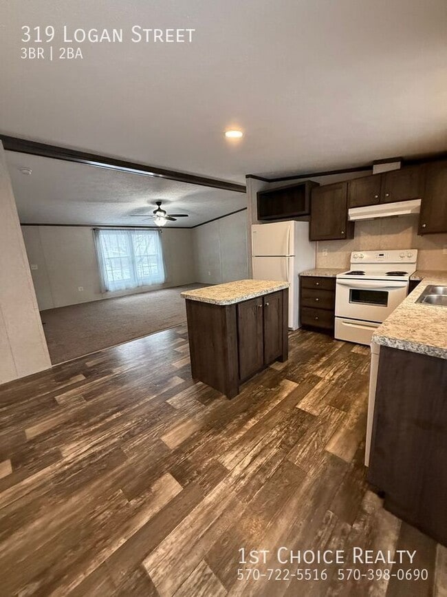 319 Logan St in Lock Haven, PA - Building Photo - Building Photo