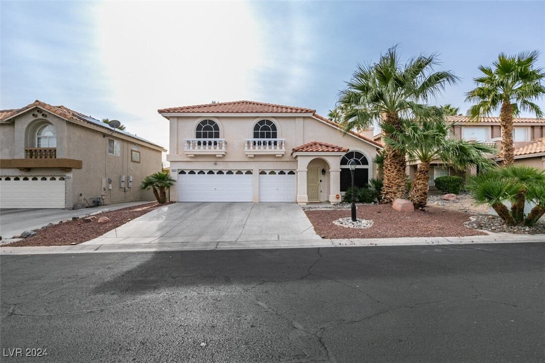 8313 Fawn Heather Ct in Las Vegas, NV - Building Photo