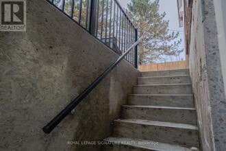 2111 Lynn Heights Dr in Pickering, ON - Building Photo - Building Photo