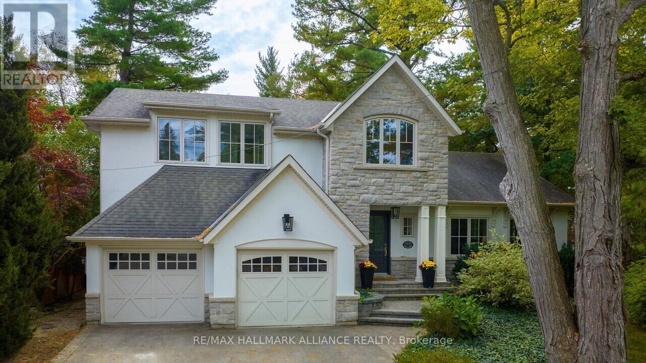 1310 Duncan Rd in Oakville, ON - Building Photo