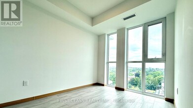 3429-3429 Sheppard Ave E in Toronto, ON - Building Photo - Building Photo