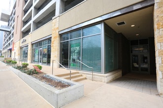 Mirasol at Park Lane in Dallas, TX - Building Photo - Building Photo