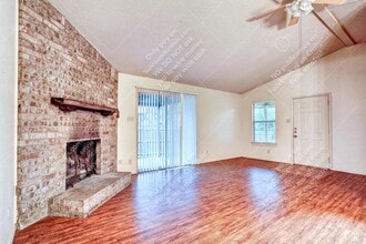 106 Hughson Ct in San Marcos, TX - Building Photo - Building Photo