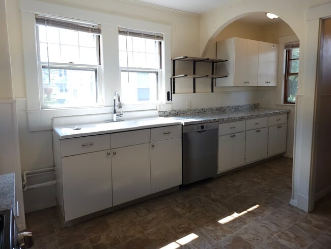 property at 28 Rawson Rd