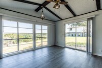 142 County Rd 1604 photo'