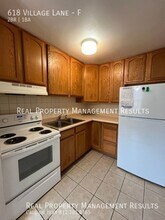 618 Village Ln in Newburgh, IN - Building Photo - Building Photo