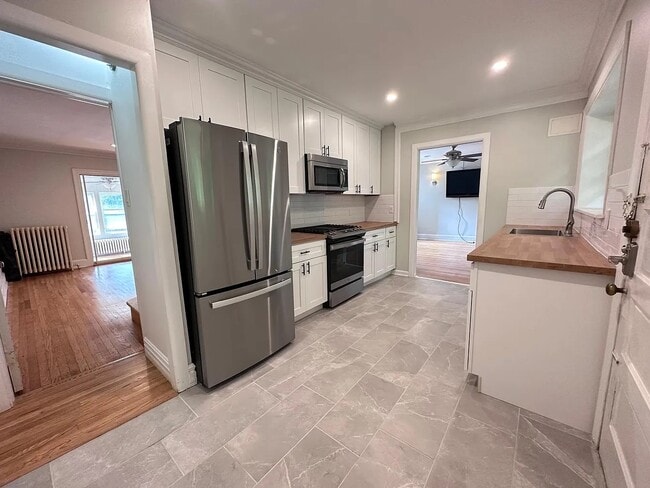 property at 30 Rock Hill Rd