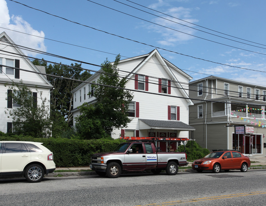 200 Montauk Ave in New London, CT - Foto de edificio