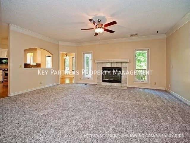 14281 S Arapaho Dr in Olathe, KS - Building Photo - Building Photo