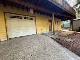 729 Willow Wy in Felton, CA - Building Photo