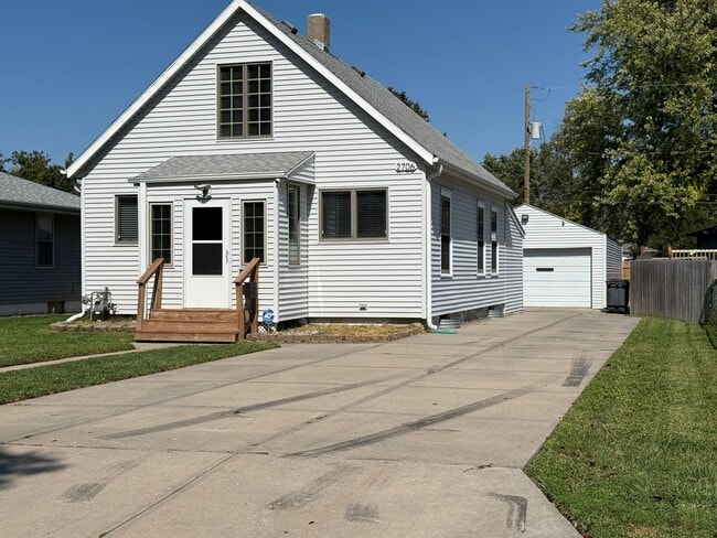 property at 2706 Avenue E