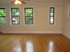 1079 Terrace Dr in Richmond Heights, MO - Building Photo - Building Photo