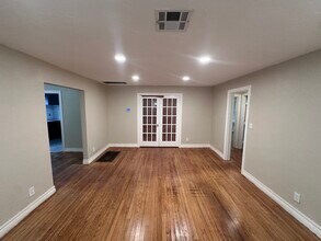 1118 Lombardy Rd in Oklahoma City, OK - Building Photo - Building Photo