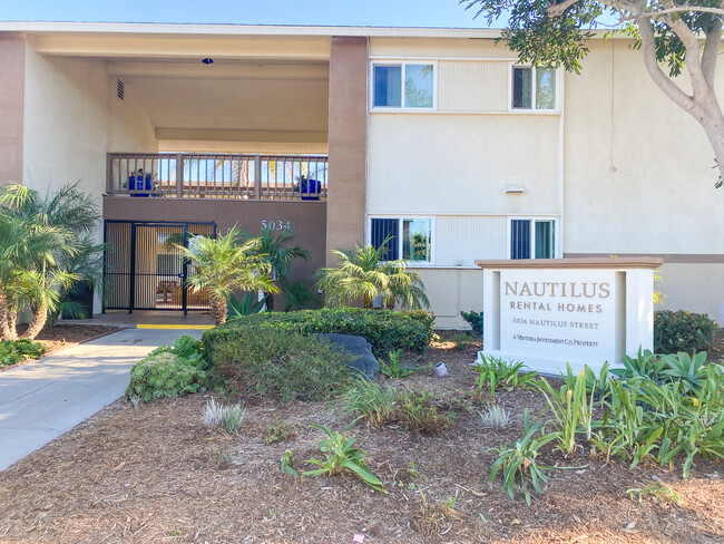 Nautilus Rental Homes in Oxnard, CA - Foto de edificio - Building Photo