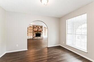 2811 26th St in Dickinson, TX - Building Photo - Building Photo