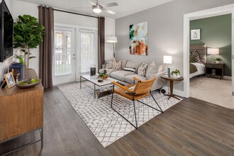 Parc at Wesley Chapel in Wesley Chapel, FL - Foto de edificio - Building Photo