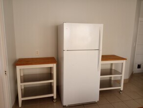 92 Thorpe St in Fairfield, CT - Foto de edificio - Building Photo