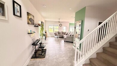 1046 Grantham Ln in Palm Bay, FL - Building Photo - Building Photo