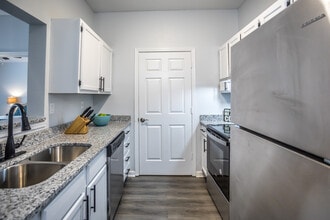 Modena at Mallard Creek in Horn Lake, MS - Foto de edificio - Interior Photo