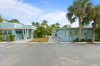 139 & 143 SE 7th Avenue in Delray Beach, FL - Building Photo - Building Photo