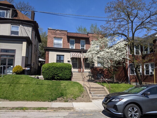 4004 Murray Ave in Pittsburgh, PA - Building Photo - Building Photo