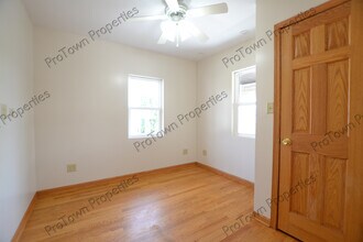 213 Hyde Park St in Joliet, IL - Building Photo - Building Photo