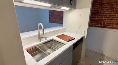 83 Washington St in Norwalk, CT - Building Photo - Building Photo