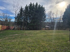 19 Azalea St in Asheville, NC - Building Photo - Building Photo