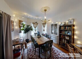 29 Victoria St, Unit 1 in Somerville, MA - Building Photo