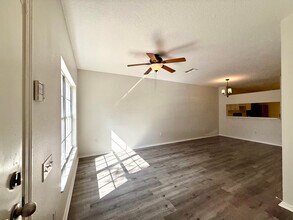 1238 Standridge Dr in Wesley Chapel, FL - Building Photo - Building Photo