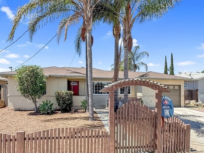 property at 839 N Midway Dr