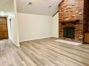 1812 Hillcrest Dr in Norman, OK - Building Photo - Building Photo