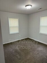 3368 SE Girard St in Topeka, KS - Building Photo - Building Photo