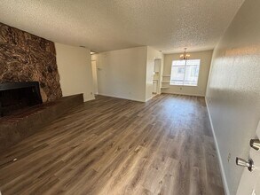 8936 Rancho Grande Ct in Elk Grove, CA - Building Photo - Building Photo