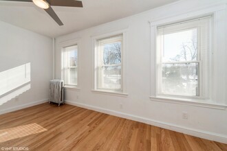 143 Park Dr, Unit 3 in Boston, MA - Building Photo - Building Photo