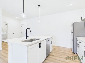 The Flats at Hampden in Camp Hill, PA - Building Photo - Building Photo