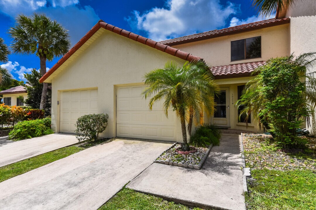 10298 Hidden Springs Ct in Boca Raton, FL - Building Photo