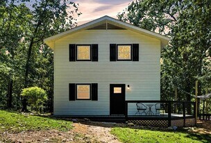 96 Collins Rd in Rome, GA - Building Photo