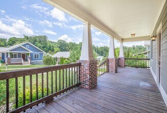 156 Estelle Park Dr in Asheville, NC - Building Photo - Building Photo