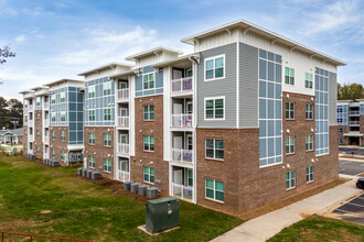 Albemarle Landing in Charlotte, NC - Building Photo - Building Photo